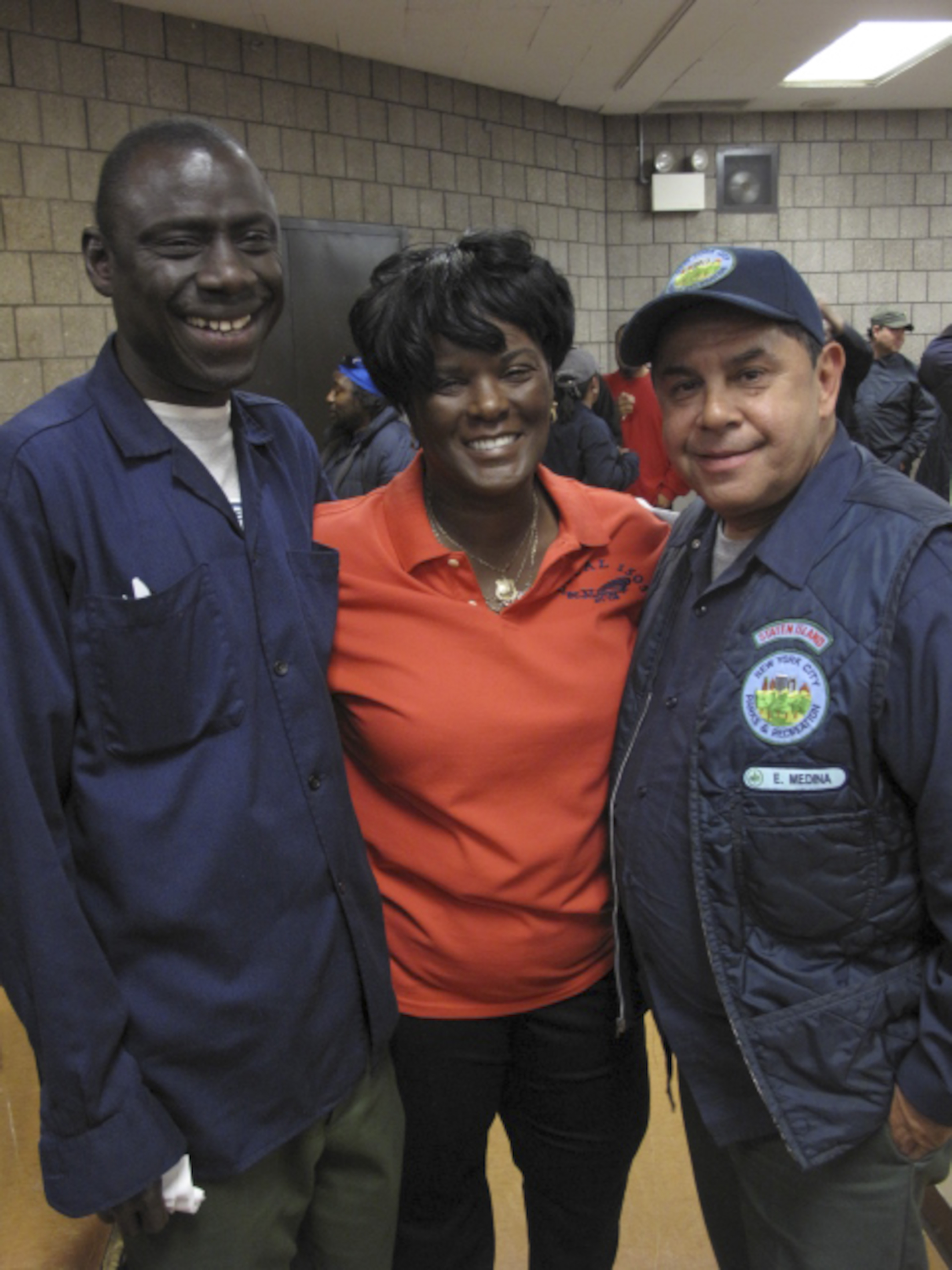 Two Parks Workers Save a Woman Assaulted by her Knife-wielding Boyfriend