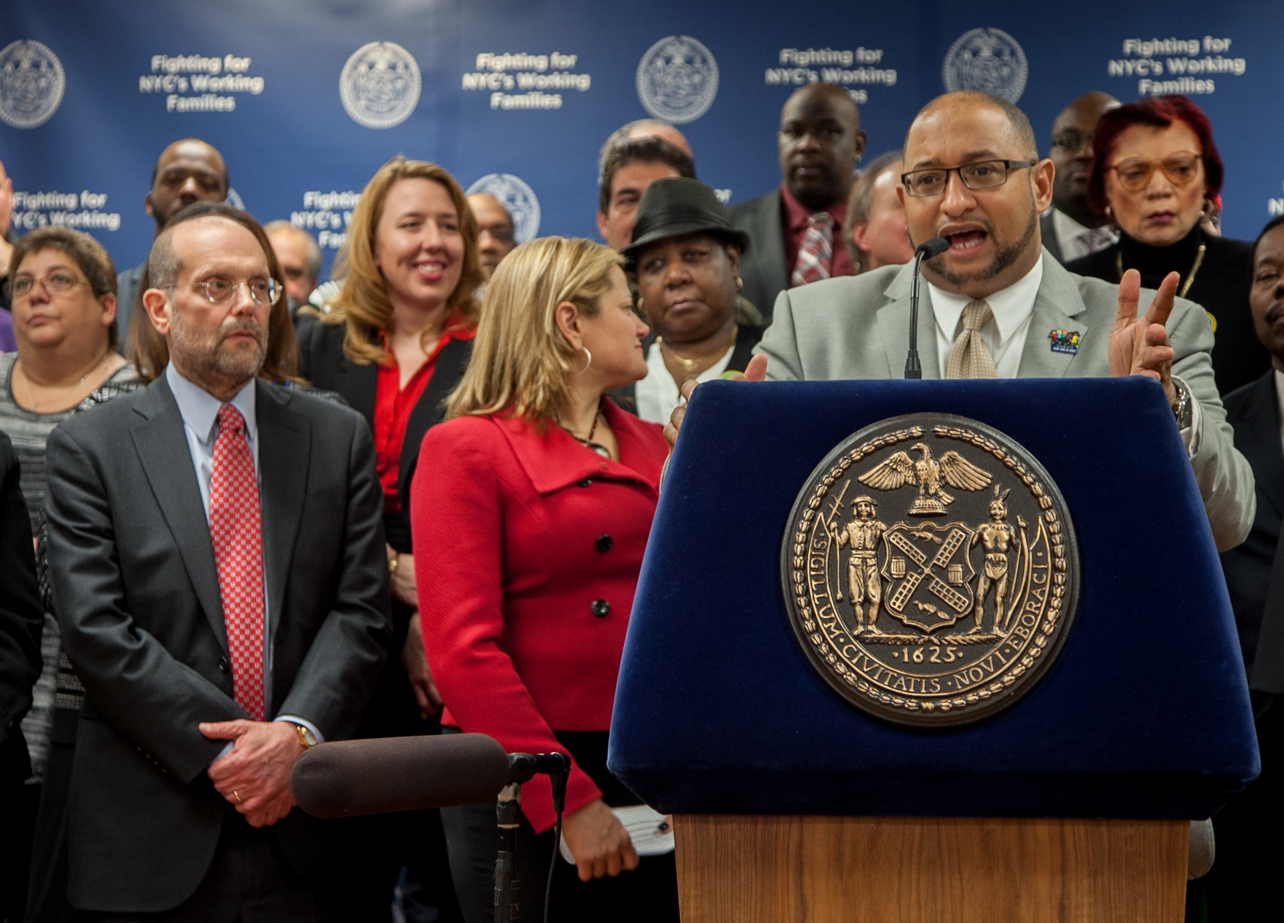 Union Calls for Cuomo to support minimum $15 hourly pay for Workers at CUNY