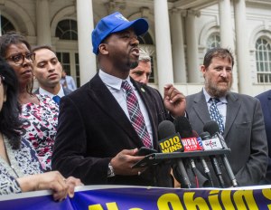 Local 372 Local President Donald Nesbit speaks at a City Hall press conference on Sept. 6 in support of legislation to provide halal and kosher for food for Muslim and Jewish students and New York City schools. Photo: Mike Lee