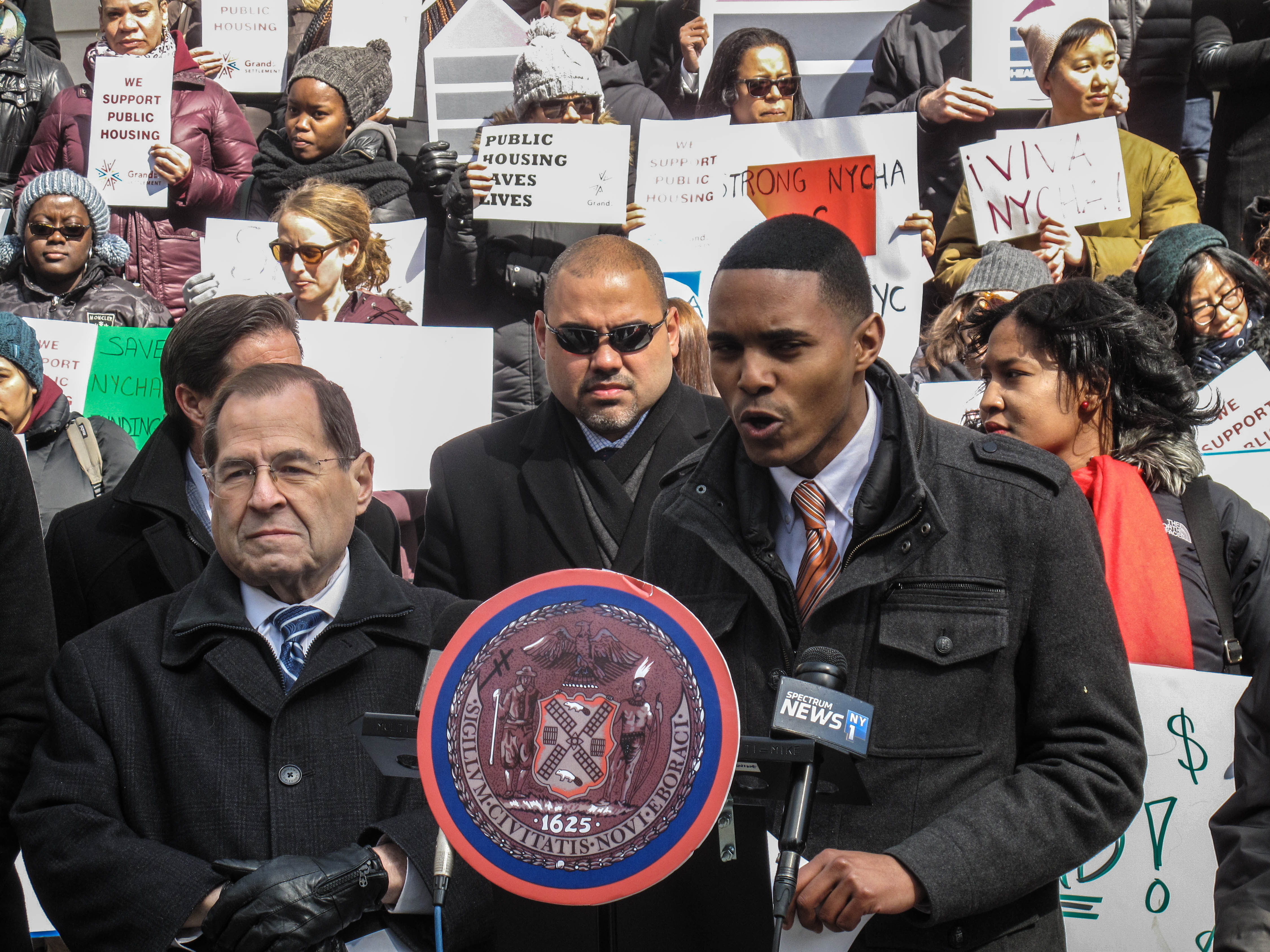 NYCHA_presser_alvarado-1.jpg